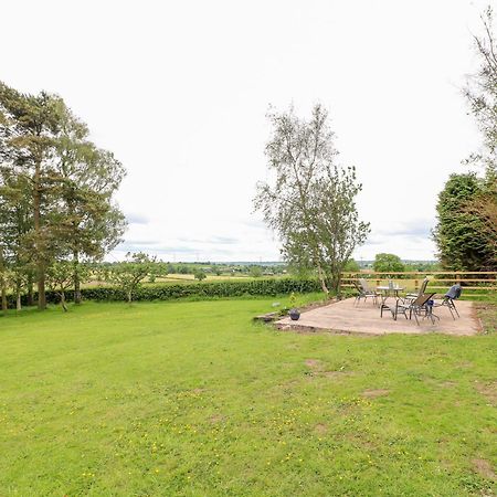 Fields Farm Villa Draycott in the Moors Екстериор снимка