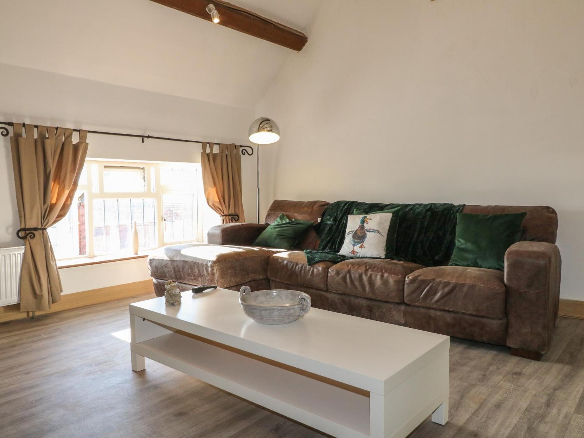 Fields Farm Villa Draycott in the Moors Екстериор снимка